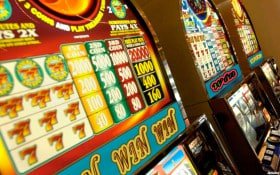 Ilustrasi permainan slot online di lotto03